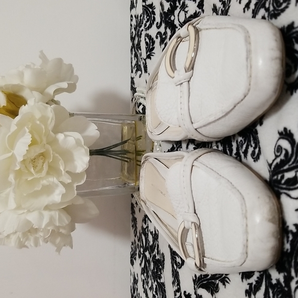 Banana Republic White Leather Mules - Picture 3 of 10